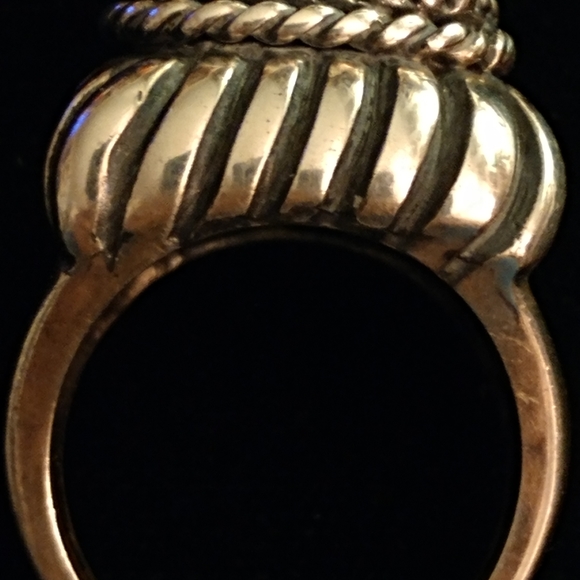 Ribbed Domed Sterling Onyx Ring - Picture 4 of 4